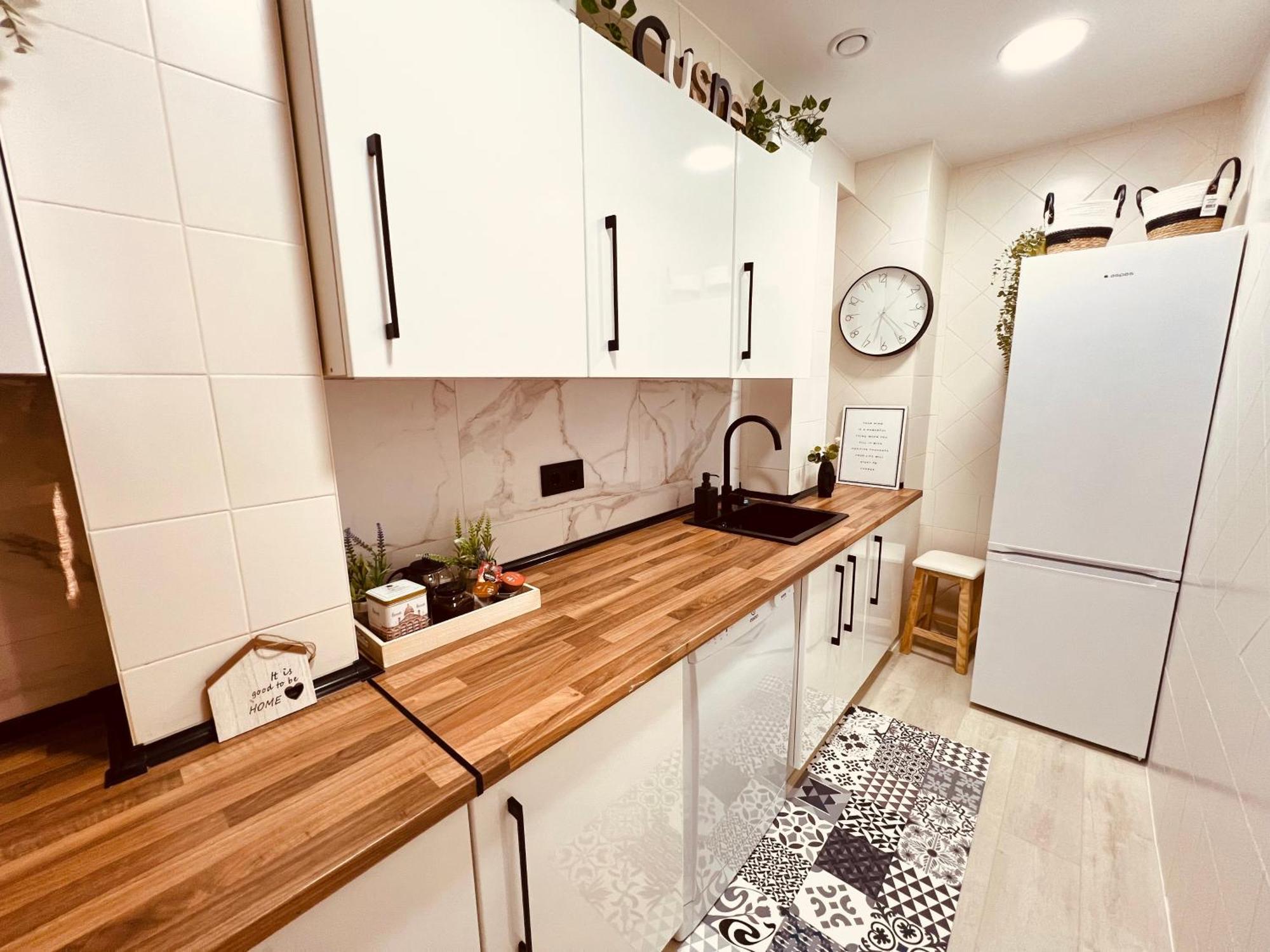 El Capricho De Claudia_ Apartamentos Burgos Catedral 外观 照片